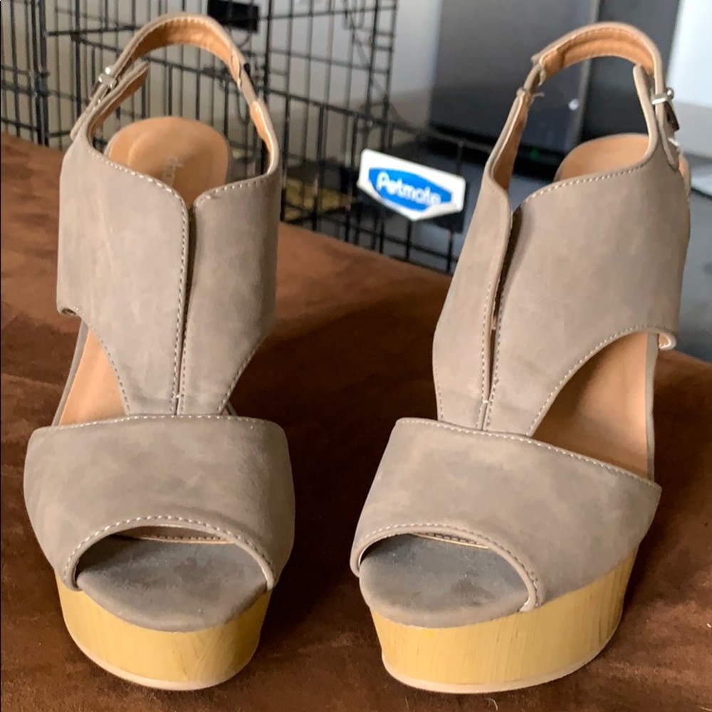 Charlotte Russe wedges size 8.5